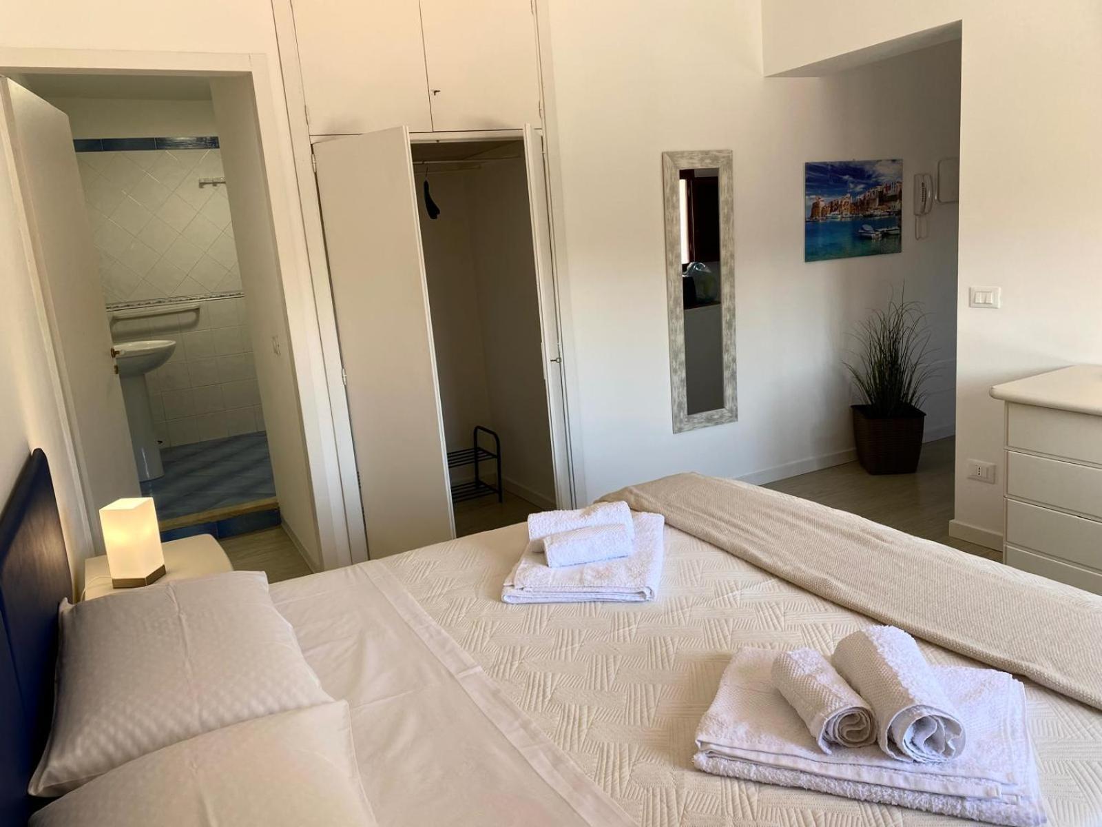 Residence Le Rose كاستيلاّماري ديل غو المظهر الخارجي الصورة